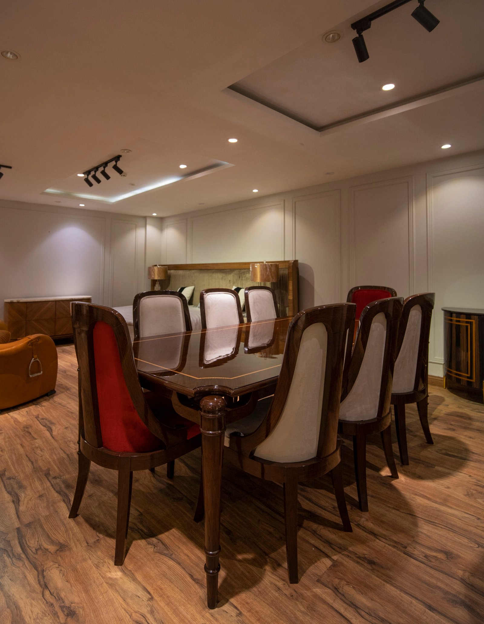 Classic 8-Seater Dining Table Set - Image 3