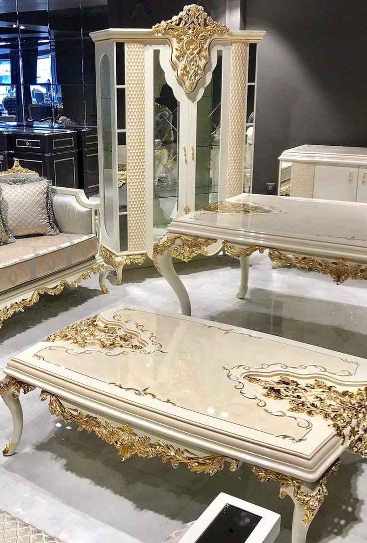 Royal Marble-Top Center Table - Image 4