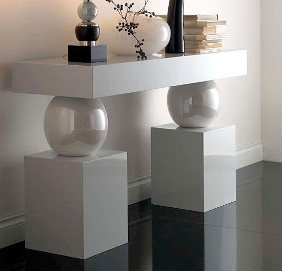 Sphere Balance Luxury Console Table